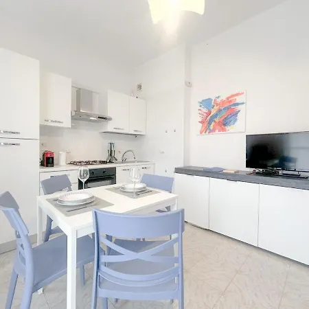 Elegante A 600 Meter Dal Mare Appartement *